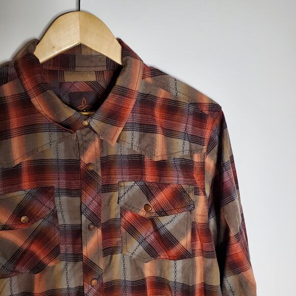 prAna Holstad Long Sleeve plaid Shirt with wooden snap button Western Style - Picture 7 of 9